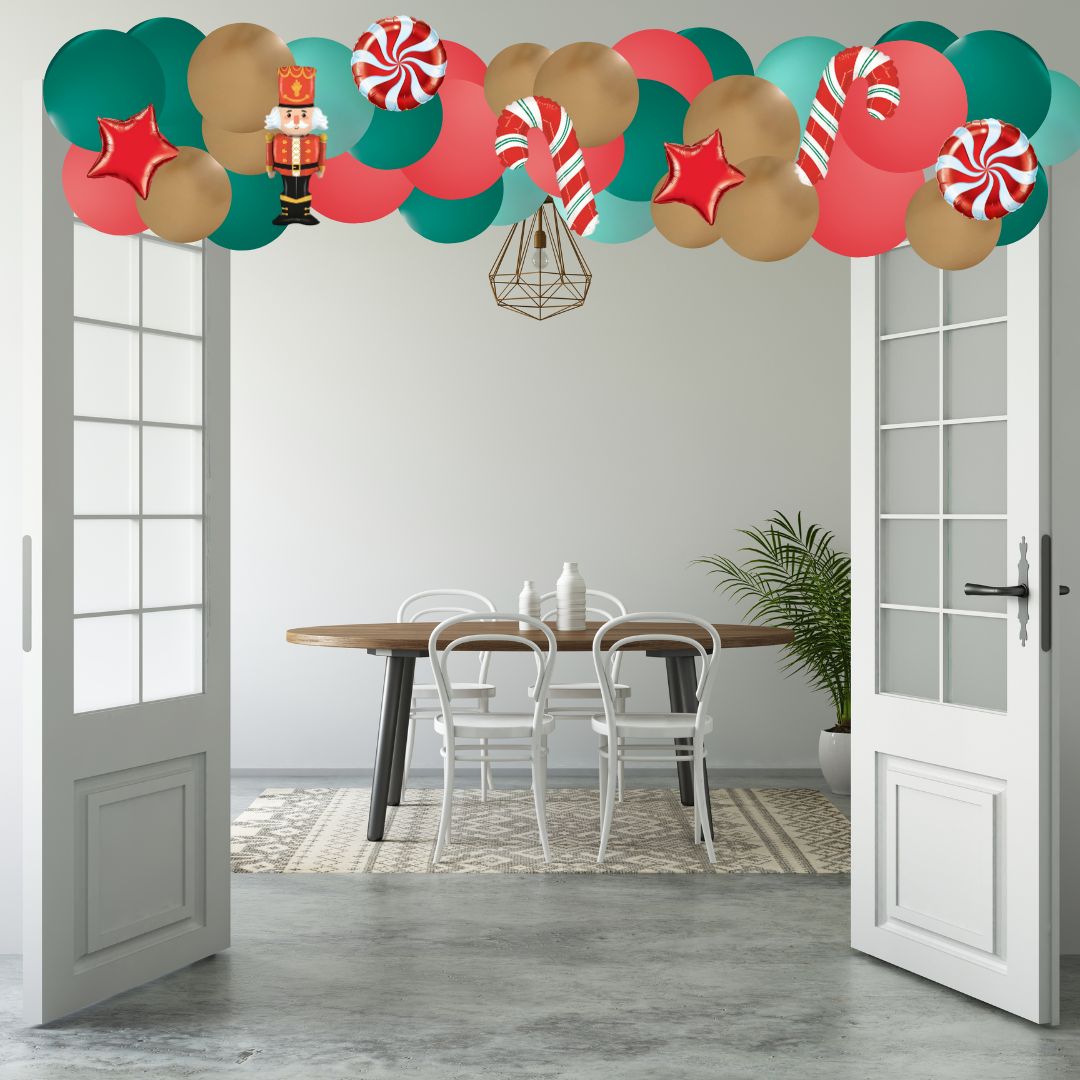 "A Classic Christmas" Balloon Garland
